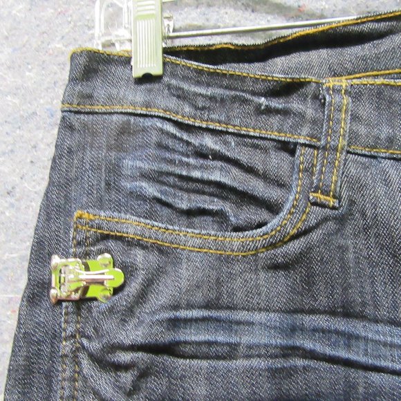 Women's Are Boot Cut Jeans - Picture 8 of 16